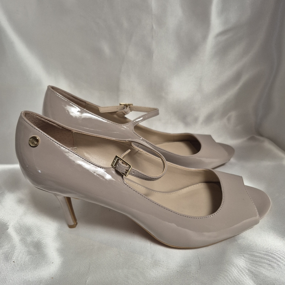Calvin Klein Loretta nudes patent leather peep toe heels